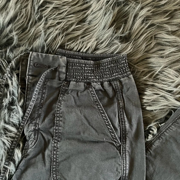 American Eagle High Waisted Jegging Joggers - Size 4 | Color: Dark Grey - Picture 3 of 5